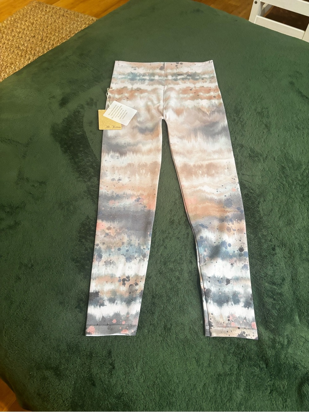 NWT M. Rena Gorgeous “Blush” Tummy Control Seamless long compression Leggings